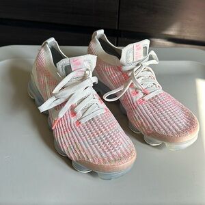 Light used Nike Air VM FK-3 shoes Women’s Size 9